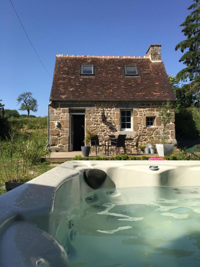 Domaine Des Tours Vauquelin Bed & Breakfast Putanges Exterior photo