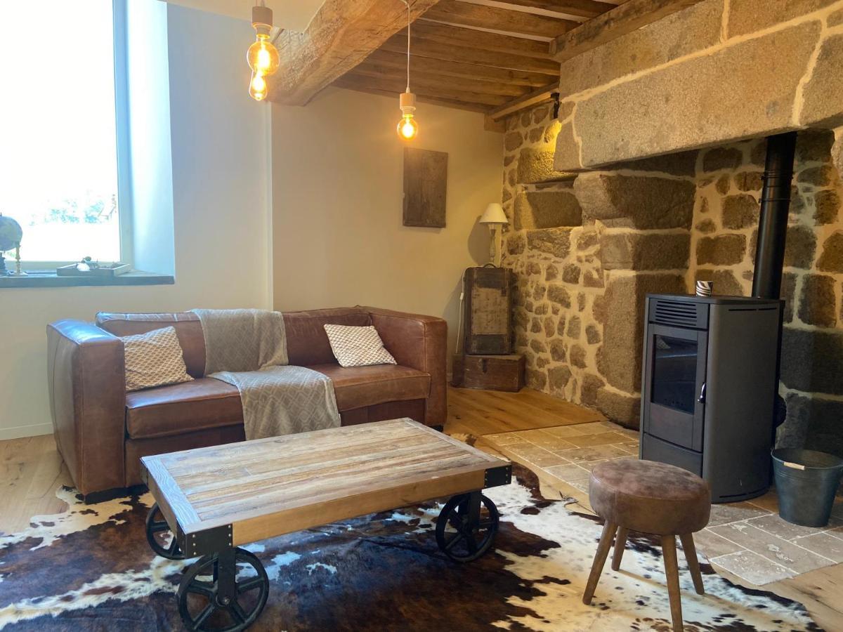 Domaine Des Tours Vauquelin Bed & Breakfast Putanges Exterior photo