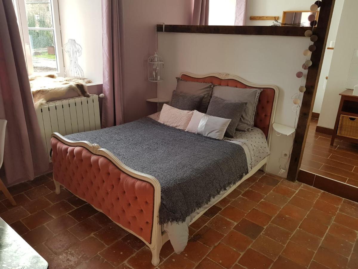 Domaine Des Tours Vauquelin Bed & Breakfast Putanges Exterior photo