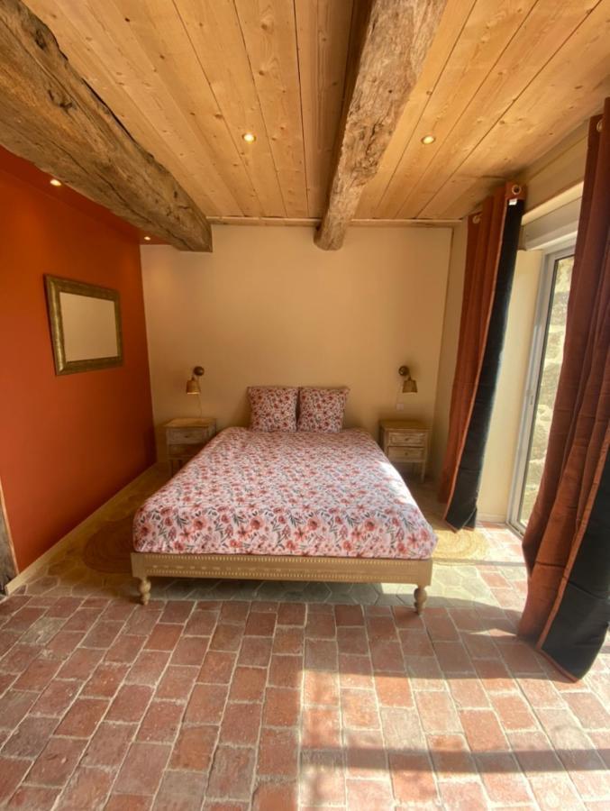 Domaine Des Tours Vauquelin Bed & Breakfast Putanges Exterior photo