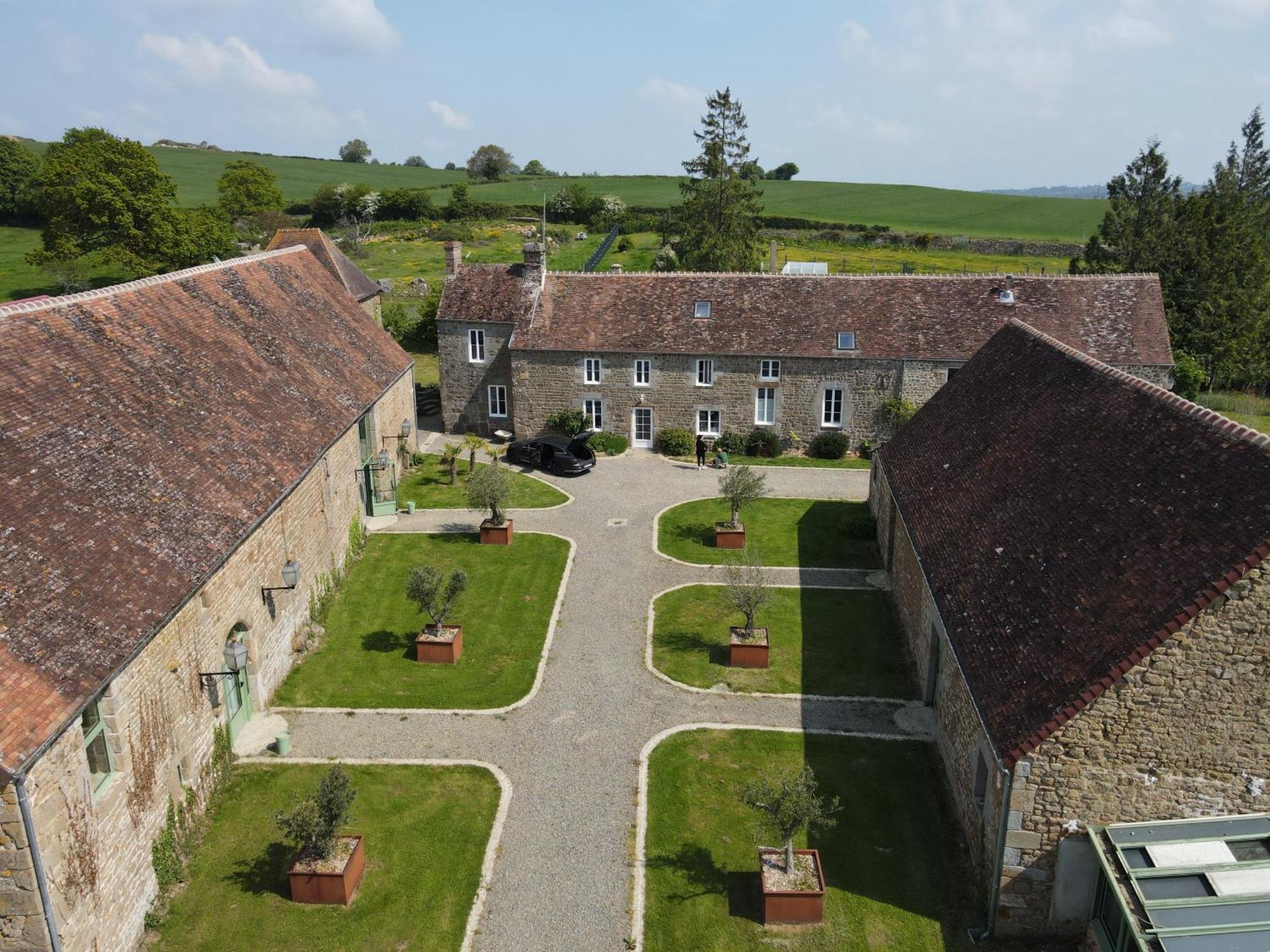 Domaine Des Tours Vauquelin Bed & Breakfast Putanges Exterior photo